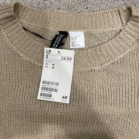 NEW H&M Divided Knit Sweater - Picture 3 of 5